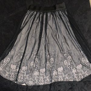 GOTHIC PLEATED FLOWY LACE SKIRT